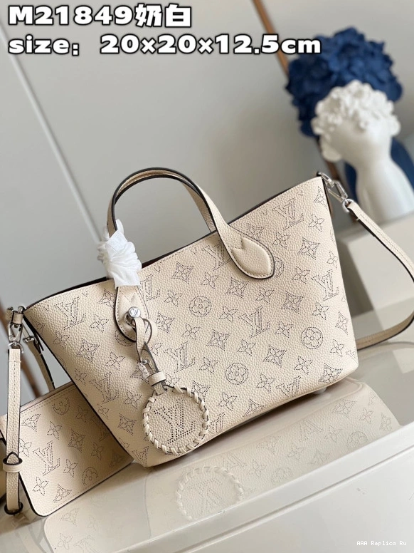 AAA Pruses Bags VUITTON BLOSSOM LOUIS PM 0810